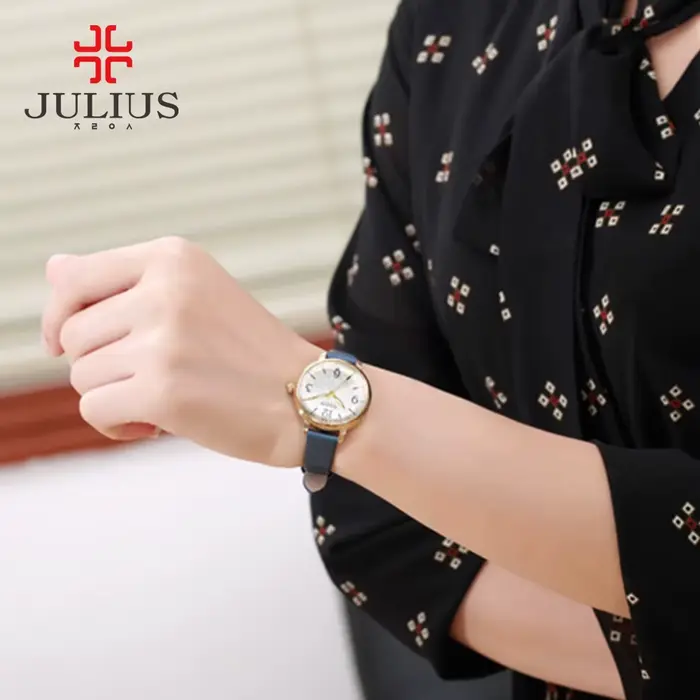 Montre en cuir véritable Julius Lady pour femme