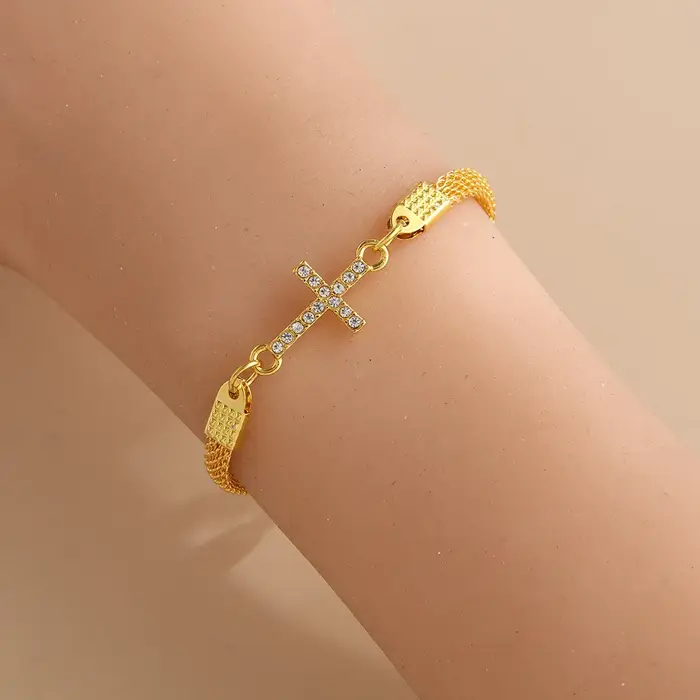 Bracelet en alliage avec strass en forme de croix
