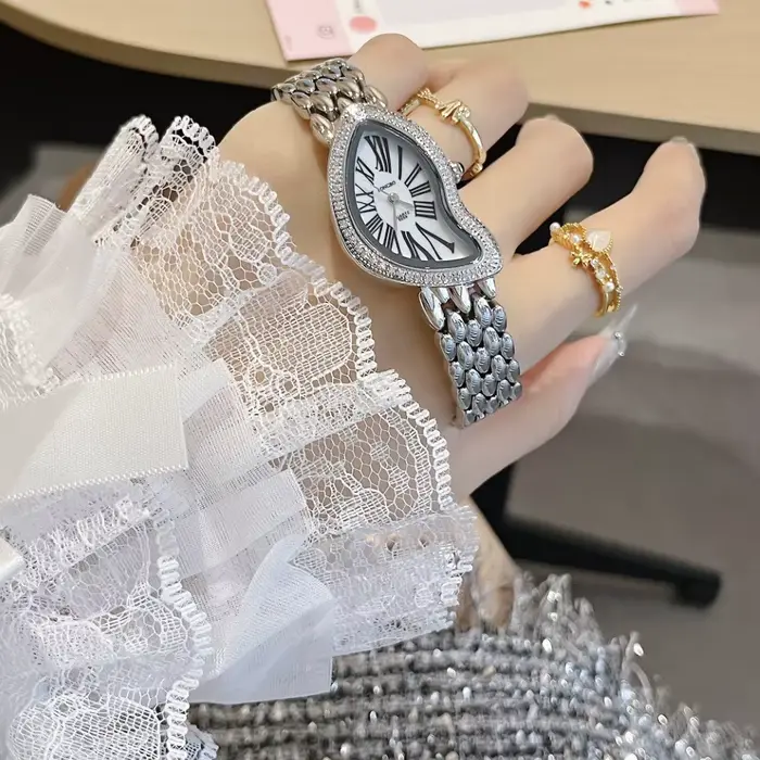 Montre pour femme avec bracelet en acier inoxydable