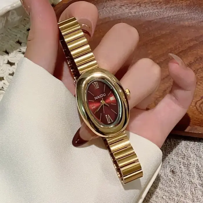 Montres ovales pour femmes avec bracelet en acier inoxydable