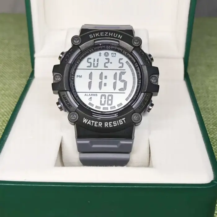 Montre électronique de Sport pour homme montre de Sport en plein air chronomètre calendrier étanche 