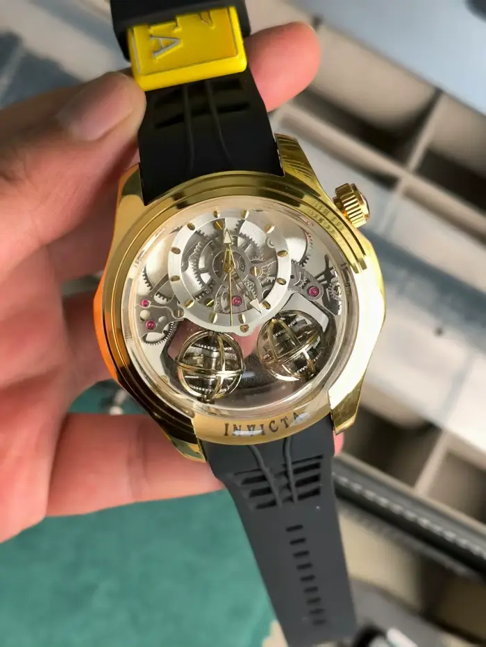 Luxe Invincible réserve boulon Zeus Quartz hommes montres Invicto invaincu Hombre acier lumineux étanche montre en gel de silice