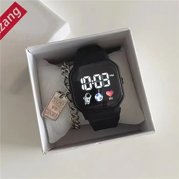Spaceman LED montres numériques nouvelle mode étanche enfants Sport montre bracelet en Silicone montre-bracelet électronique hommes femmes étudiant