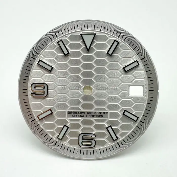 Nouveau cadran en nid d'abeille de 28.5mm, Design BGW9 bleu lumineux adapté au mouvement japonais NH