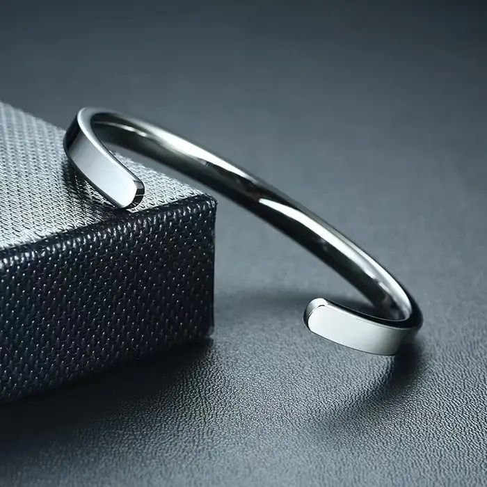 Bracelet classique de base personnalisé pour hommes et femmes