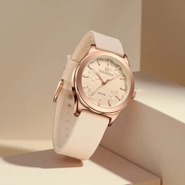 NAVIFORCE femmes montres mode décontracté dames montre à Quartz étanche lumineux Simple en cuir luxe