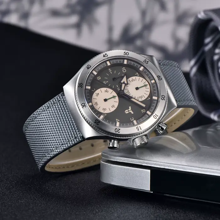 2026, nouvelle collection de montres pour hommes : montre à quartz étanche TYBERLEY pour hommes, double fuseau horaire, verre saphir, bracelet en acier inoxydable et en nylon.