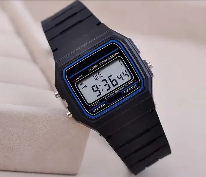 Sport LED montres numériques pour hommes Simple petit cadran carré montre électronique bracelet en Silicone mode