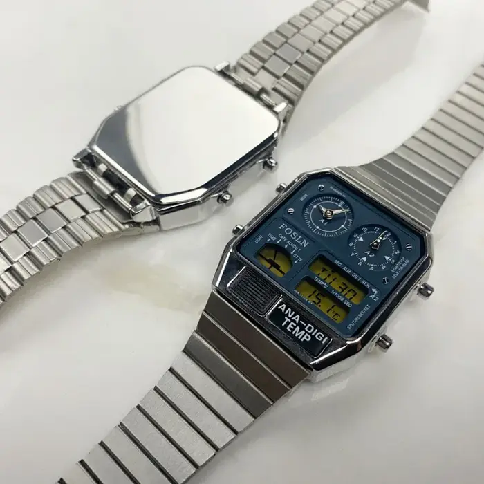 Montre électronique rétro avec affichage