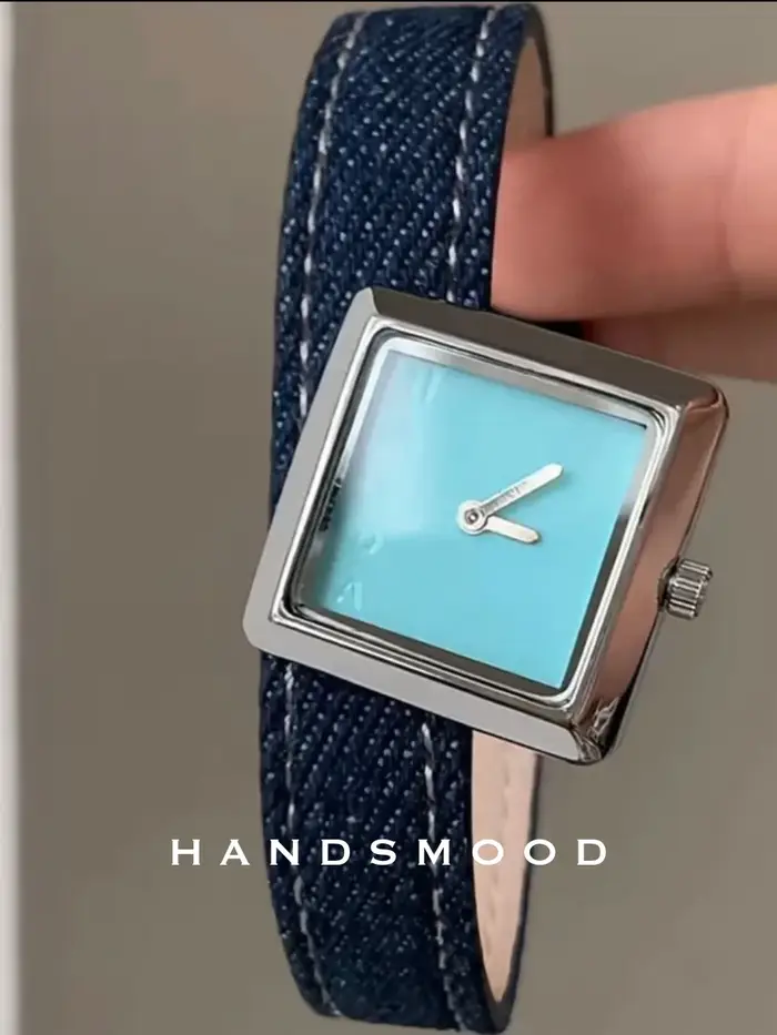 Montre de luxe pour femme de ton bleu