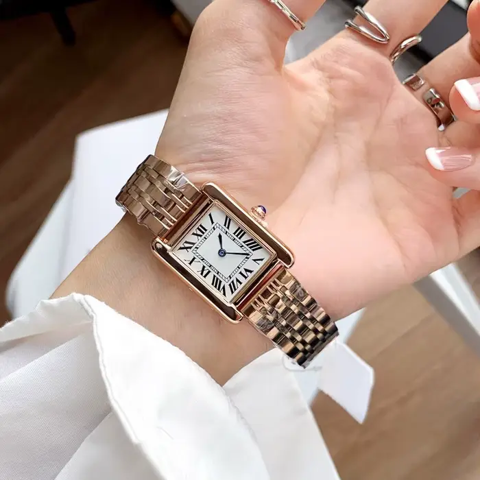 Montre-bracelet de marque tendance 2026 pour femme et fille