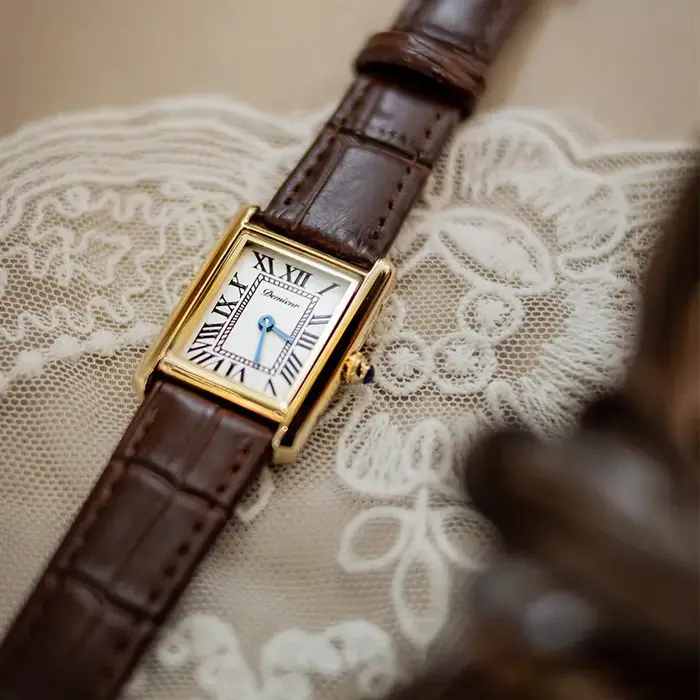 Nouveau bracelet en cuir vintage rectangulaire montre pour femme cadeau pratique pour les femmes