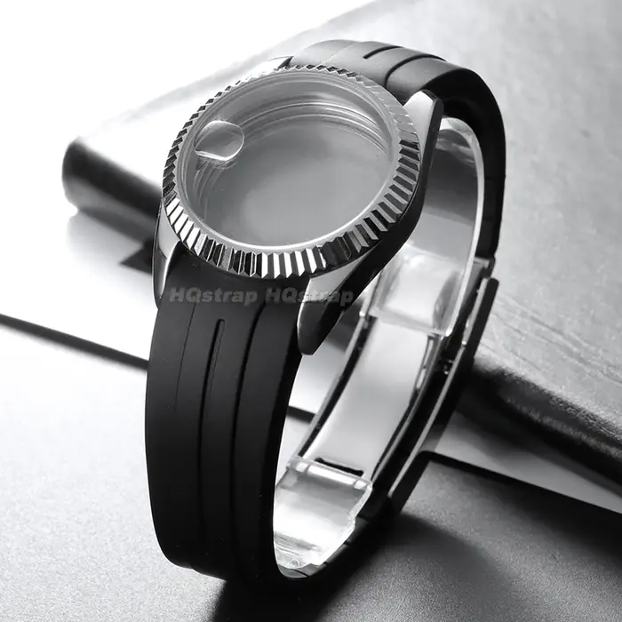 Bracelet en caoutchouc à extrémité incurvée