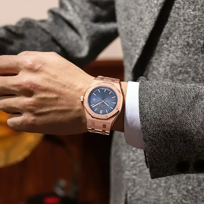POEDAGAR luxe homme d'affaires montre-bracelet étanche lumineux Date hommes montre en acier inoxydab
