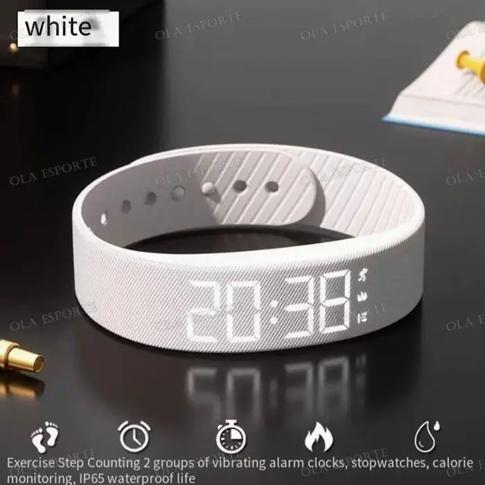 Bracelet intelligent longue durée de vie de la batterie pour hommes et femmes, suivi GPS, moniteur de sommeil, rappel pour iOS et Android Ht22