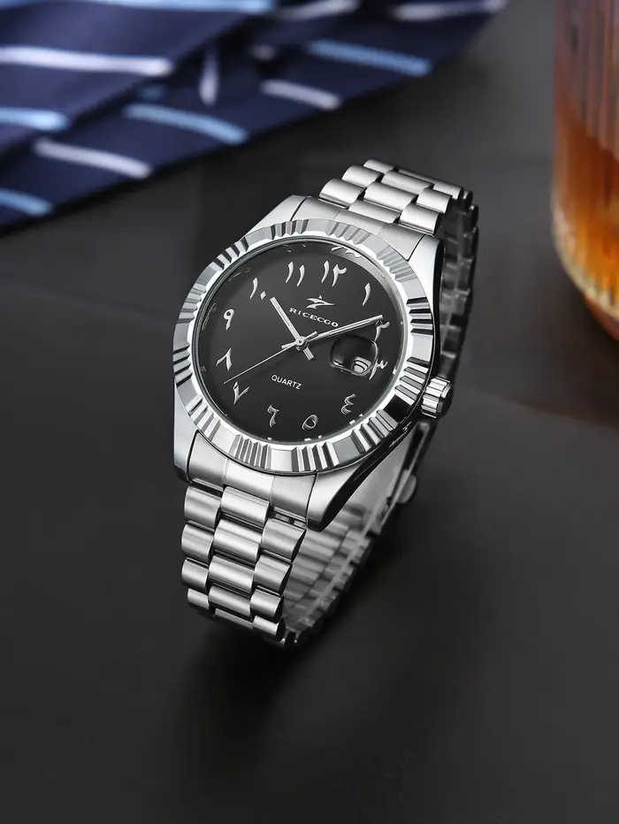 Montre-bracelet pour homme, fabriquée en acier inoxydable durable, avec un boîtier en alliage argenté et un design classique à chiffres arabes, un montre-bracelet durable et élégant.