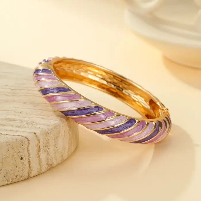 Bracelet ouvert épaissi avec rayures colorées effet goutte d'huile pour femme