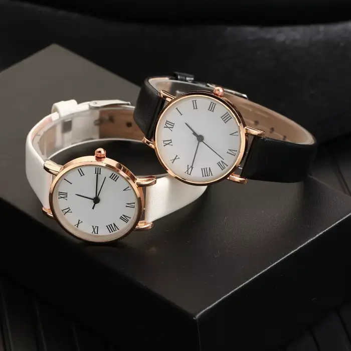 Montre à quartz analogique brillante en cuir PU pour femme