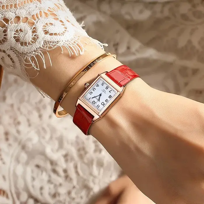 Montre carrée Vintage WoMaGe pour femme, bracelet en cuir, montre à Quartz pour femme, simple et élégante, cadeau pour femme