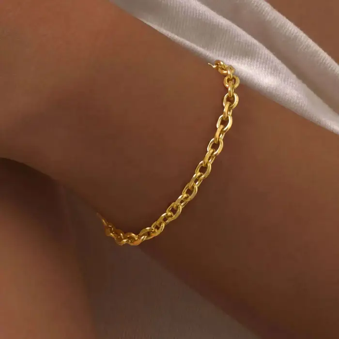 Bracelet élégant en zircone cubique pour femmes