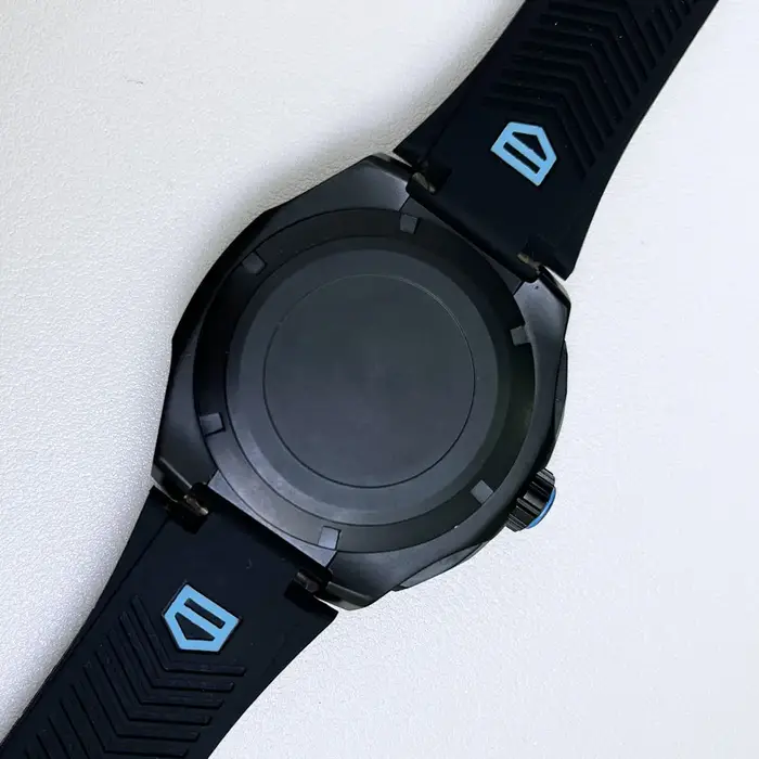 Cadran de montre moderne Racer sans logo 35