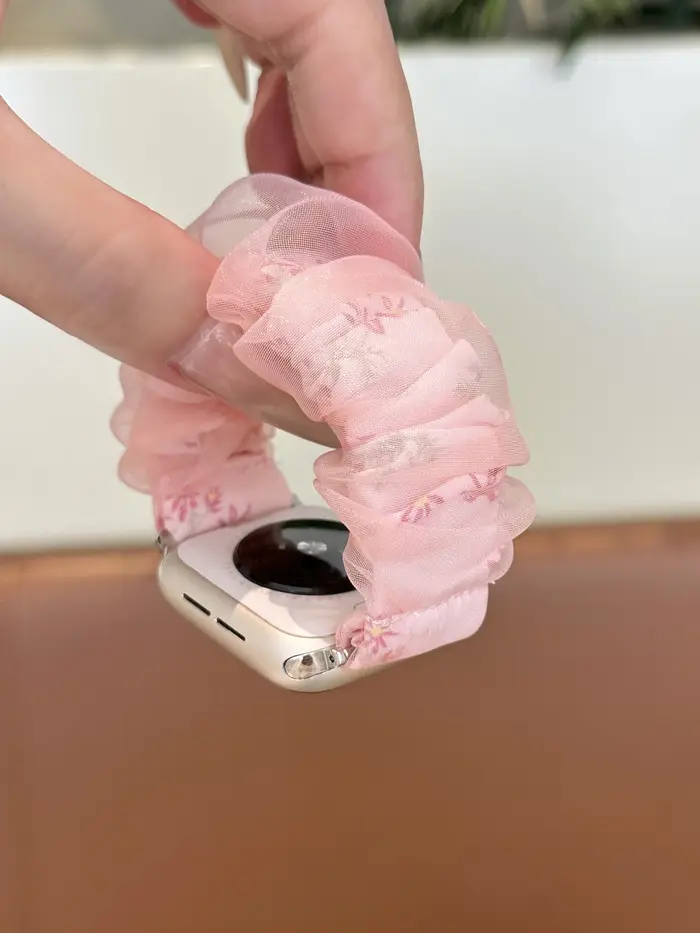 Costume élégant avec bracelet chouchou en fil pour Apple Watch
