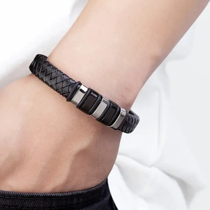Bracelet pour homme en cuir noir tressé de luxe