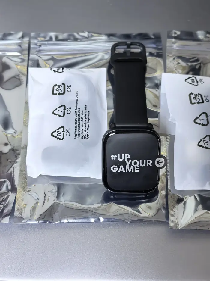 Montre connectée Amazfit Active 42 mm - Design ultra-léger, autonomie ultra-longue de 14 jours, comp