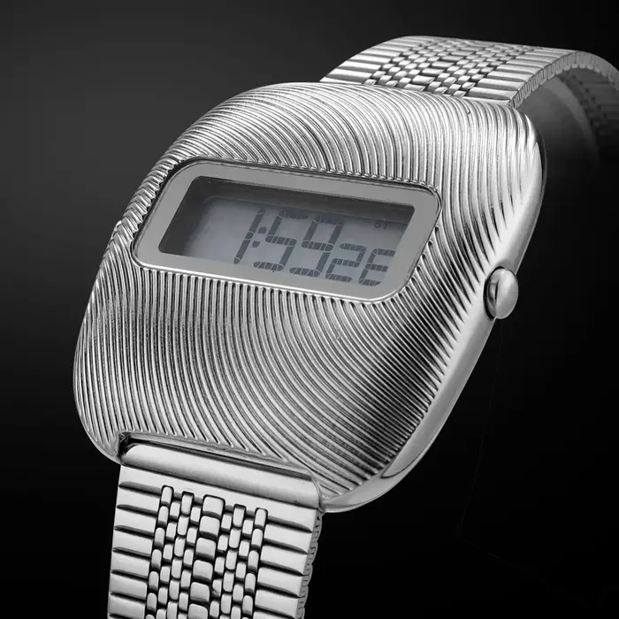 Montre électronique de sport pour hommes