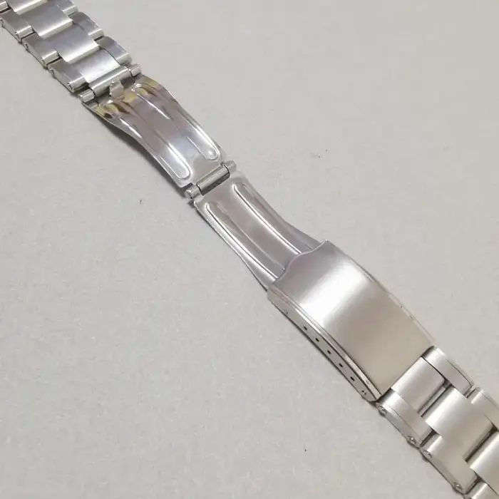 Bracelet de montre à rivets huîtres en acier inoxydable 316L