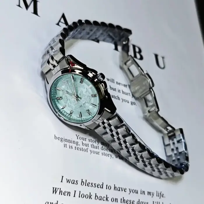 Montre pour femme SUNMATE de luxe avec cadran bleu glacé