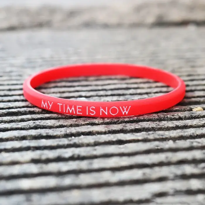 Bracelet en Silicone de haute qualité Bracelets de 5mm de large mon temps est maintenant étudiant enfants Couple