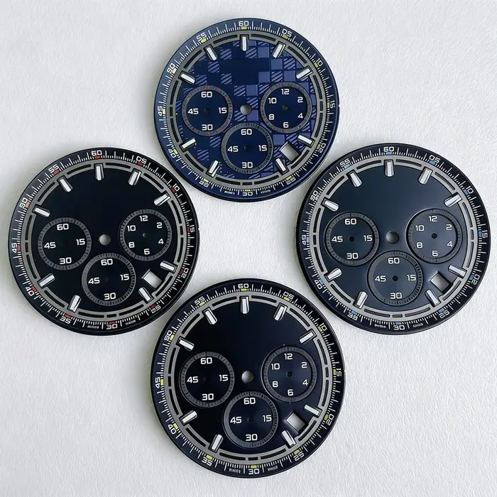 Cadran de montre moderne Racer sans logo 35