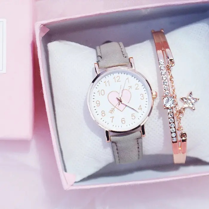Nouveau mignon cadran en forme de coeur montre femme pour enfants