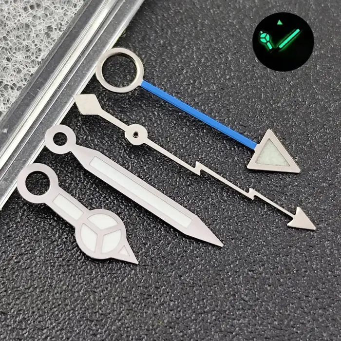 Aiguilles de cadran GMT bleues/vertes lumineuses NH34
