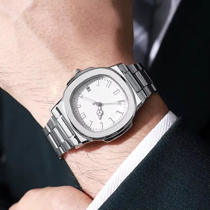 Montres pour hommes, montres carrées tendance pour hommes