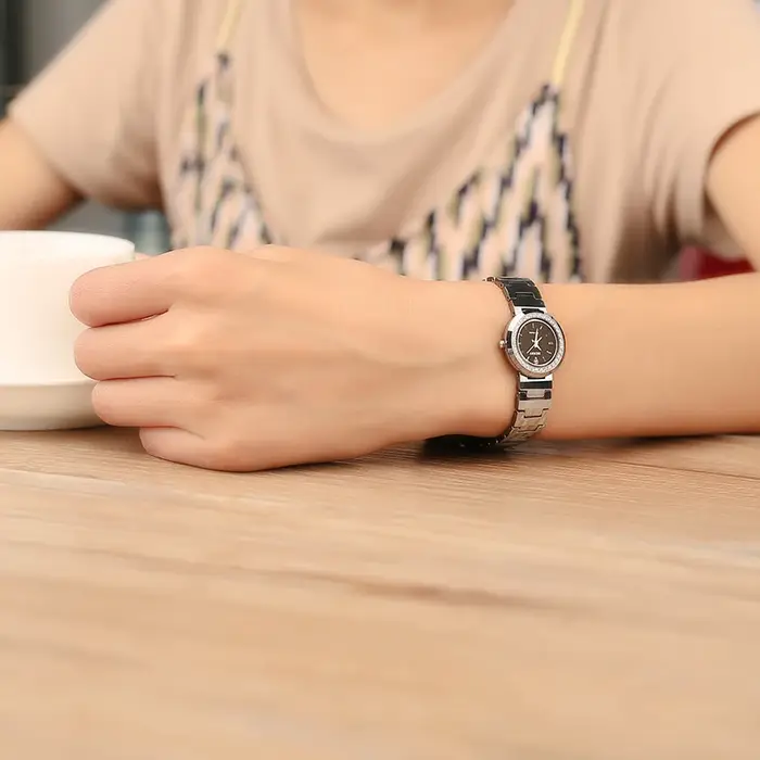 Montres-bracelets étanches pour femmes