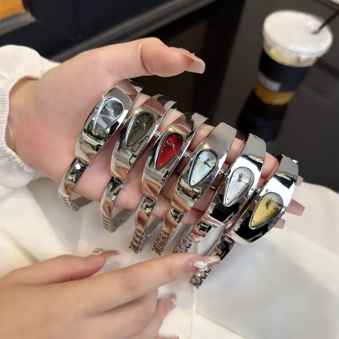 Femmes Reloj Mujer pour filles montre à Quartz argent acier inoxydable Orologio dames Simple nouveau Style mode montre-bracelet Niche horloge