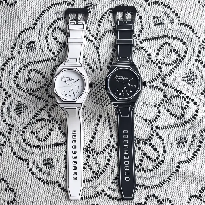 Schizche moderne 2D Montres de bande dessinée blanche