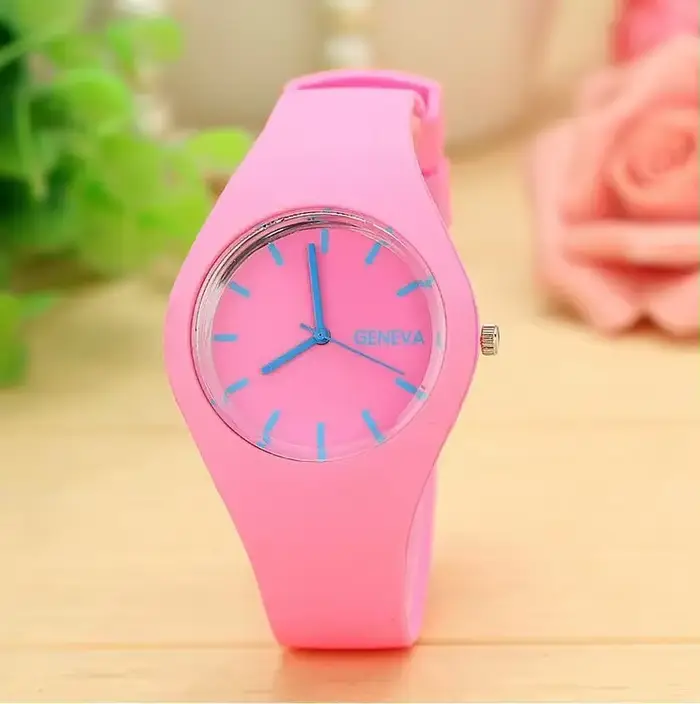 2020 genève femmes Sport montres couleur crème Ultra-mince mode cadeau bracelet en Silicone montre de loisirs