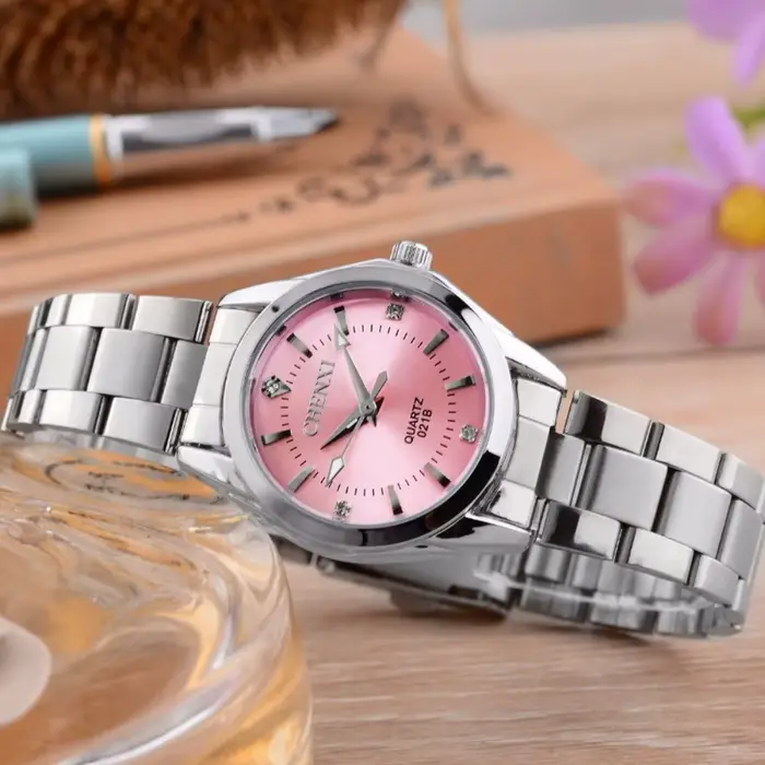 Montres de luxe pour femmes, en acier inoxydable, analogique lumineux à Quartz