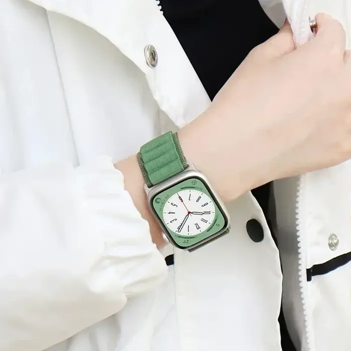 Bracelet de montre en nylon Alpine Loop avec crochet en G pour Apple Watch Series 11 10 9 8 7 6 5 SE Ultra, compatible avec les tailles 49-38 mm, respirant, pour hommes et femmes.