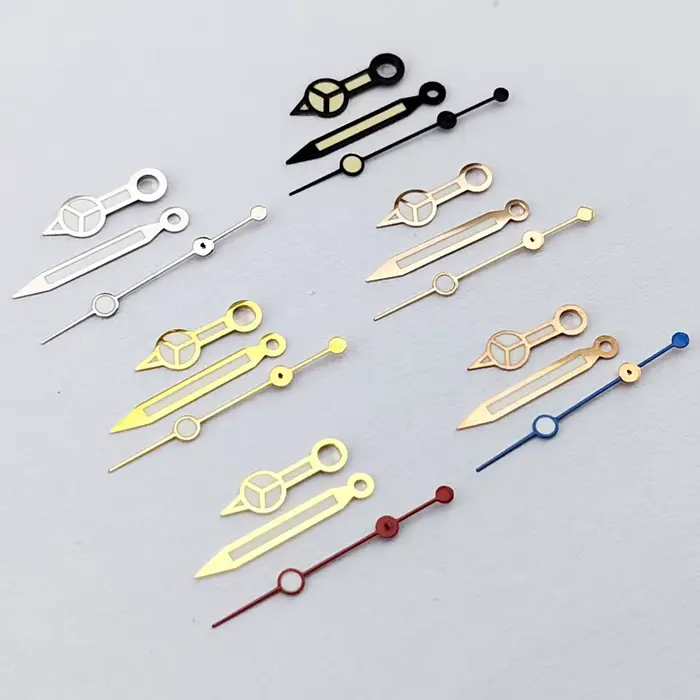 Aiguilles de montre lumineuses de 12