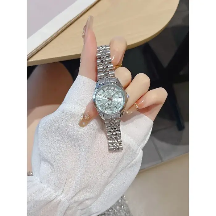 Montre pour femme SUNMATE de luxe avec cadran bleu glacé
