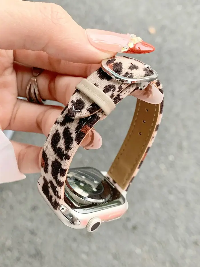Bracelet en cuir à imprimé léopard populaire pour Apple Watch Femme 44mm 40 45 41 49 42 38 Series 11 10 9 8 SE 7 6 5 4 3