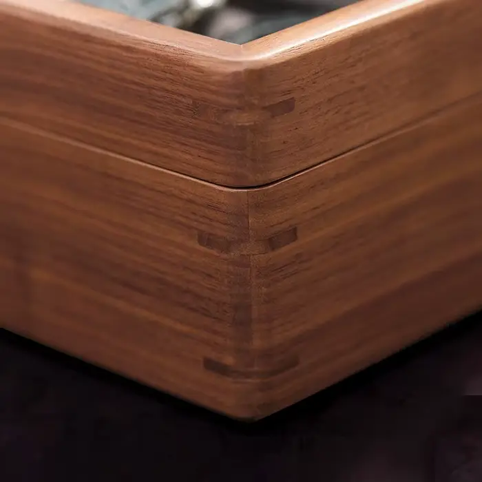 Boîtes de rangement de montres en bois massif