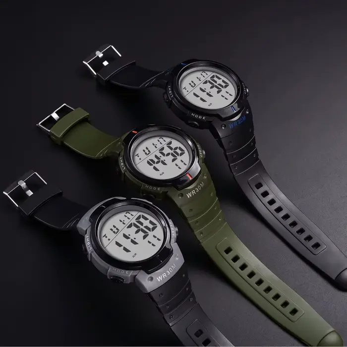 Montre de sport numérique LED étanche pour homme