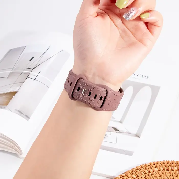 Bracelet gravé de fleurs pour Apple Watch