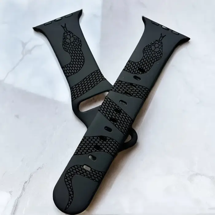 Nouveau bracelet en silicone gravé motif serpent pour Apple Watch 44mm 42 46 38 49 40 41 45mm