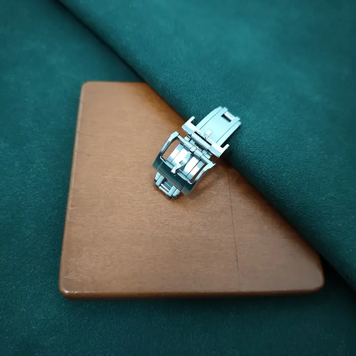 Fermoir déployant à ressort de qualité supérieure pour montres Delug 16mm 18mm 20mm